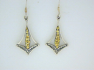 EW034  Earring Wires Arrow with Drops with/Nug