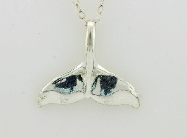 N132 Med Whale Tail Silver Necklace