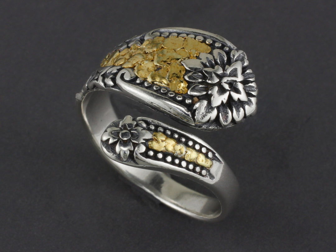 R02939 Adjustable Silver Spoon Flower Ring with Nuggets Fishing For Gold