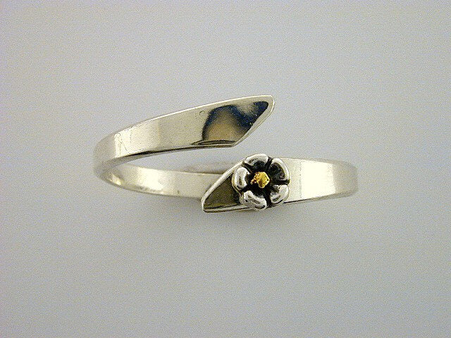 R094 Ring Adj. Forget Me Not Adjustable Fishing For Gold