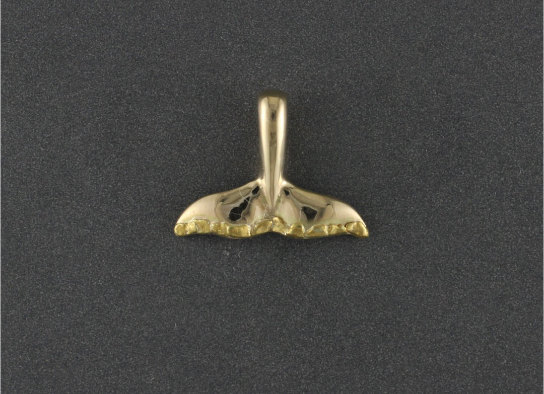 N908 Whale Tail Pendant 14kty