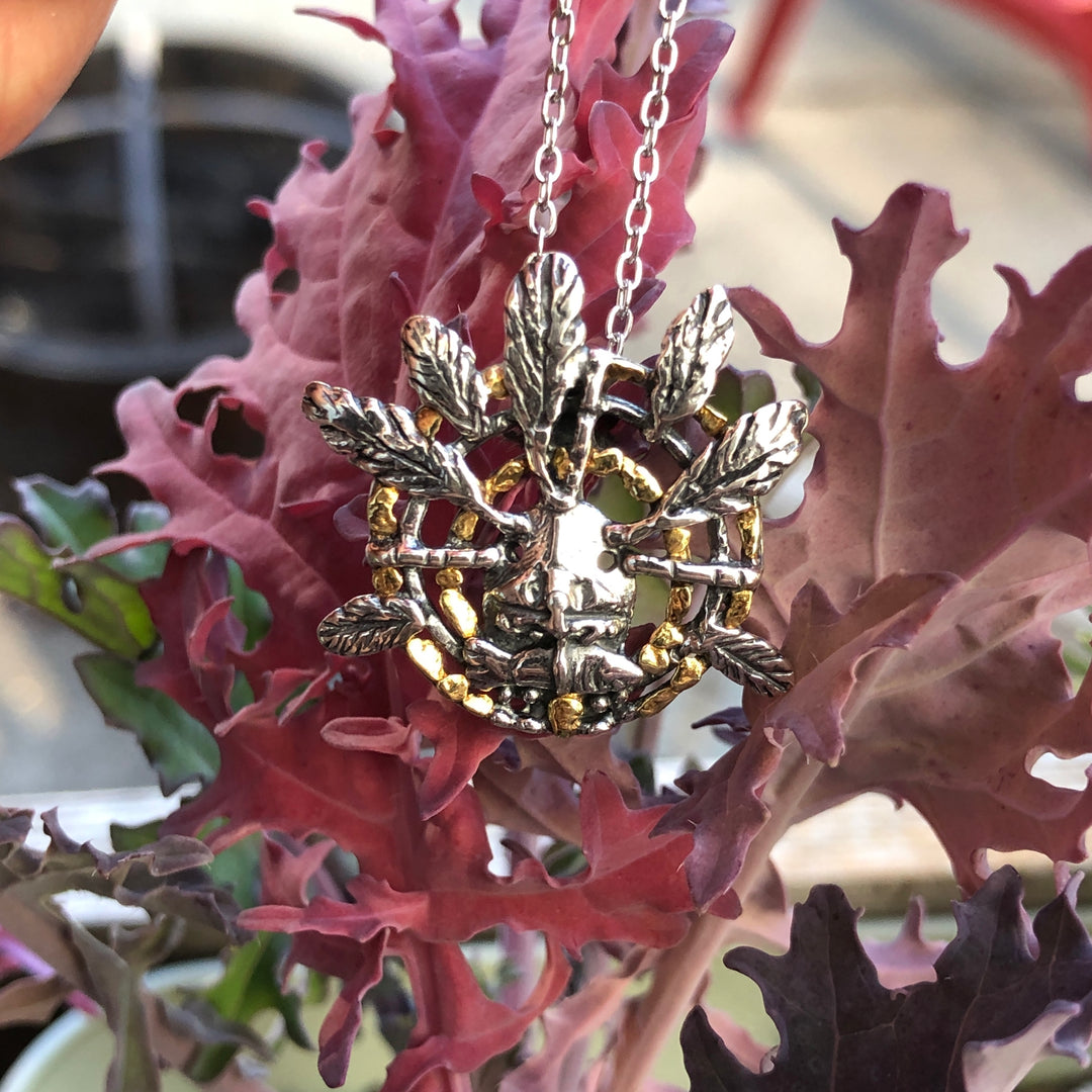 N040  Native Grizzly Mask pendant .925 with Alaskan Gold Nuggets