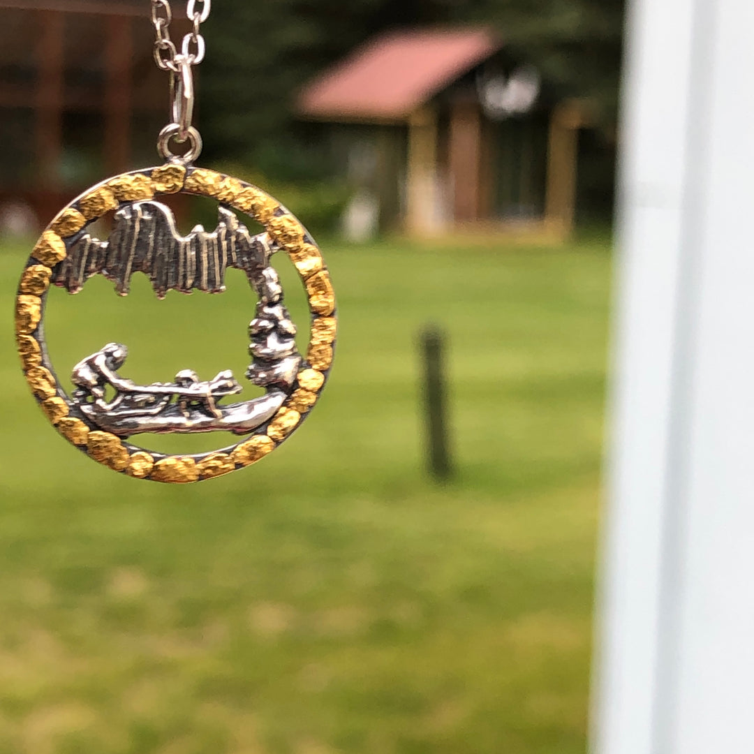N140  Large Silver Aurora Dog Team Musher Pendant Circled with Gold Nuggets
