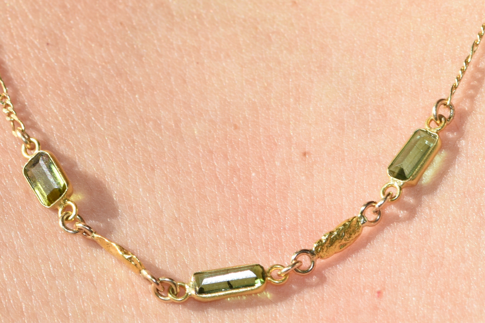 NC30-3 Light Green Tourmaline and Alaskan Gold Nuggets Necklace