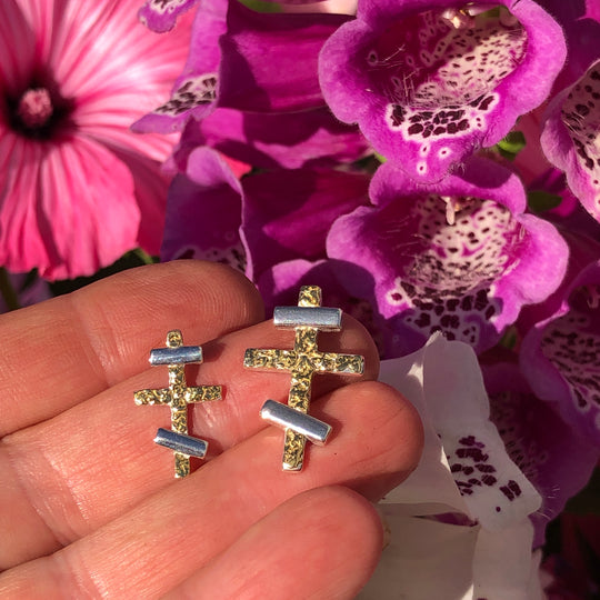 N020  Russian Cross Small Necklace .925 with Alaskan Gold Nuggets