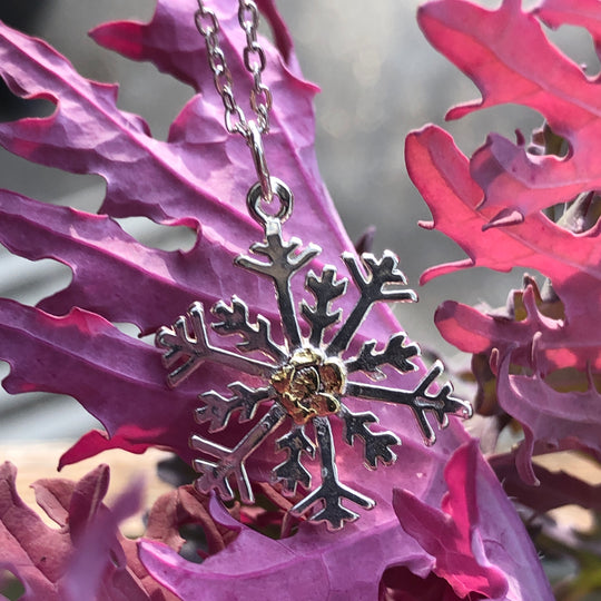 N115  Snowflake Large Necklace .925 with Alaskan Gold Nuggets