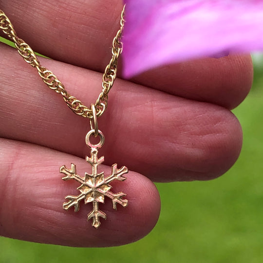 N364 Gold Snowflake Pendant