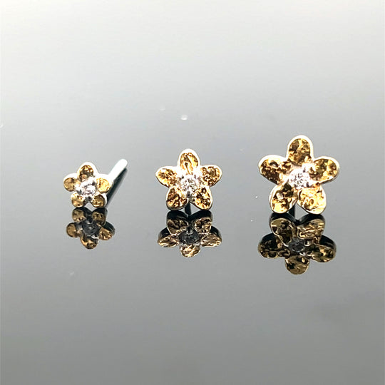 EP269S-wDia Silver Flower with Tiny Earring Posts with Diamonds