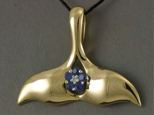 N904DBS  Pendant Whale Tail 14kty & Diamond &