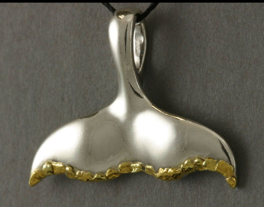 N900SN  Pendant Whale Tail .925 with Alaskan Gold Nuggets