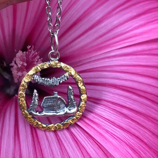 N139  Silver Medium Northern Lights Alaskan Cabin Pendant Circled with Nuggets