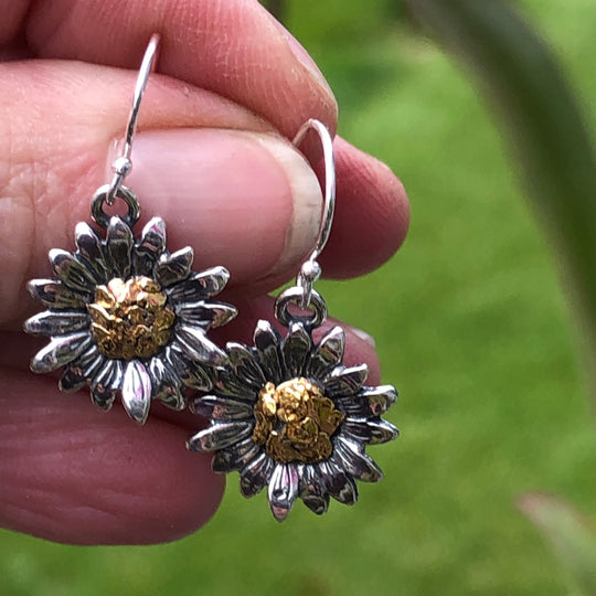 EW117  Flower Medium Earring Wires .925 with Alaskan Gold Nuggets