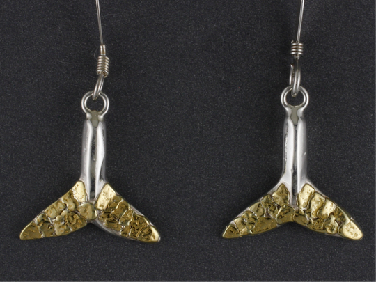 EW043All     Silver Whale Tail with Tail of Nuggets