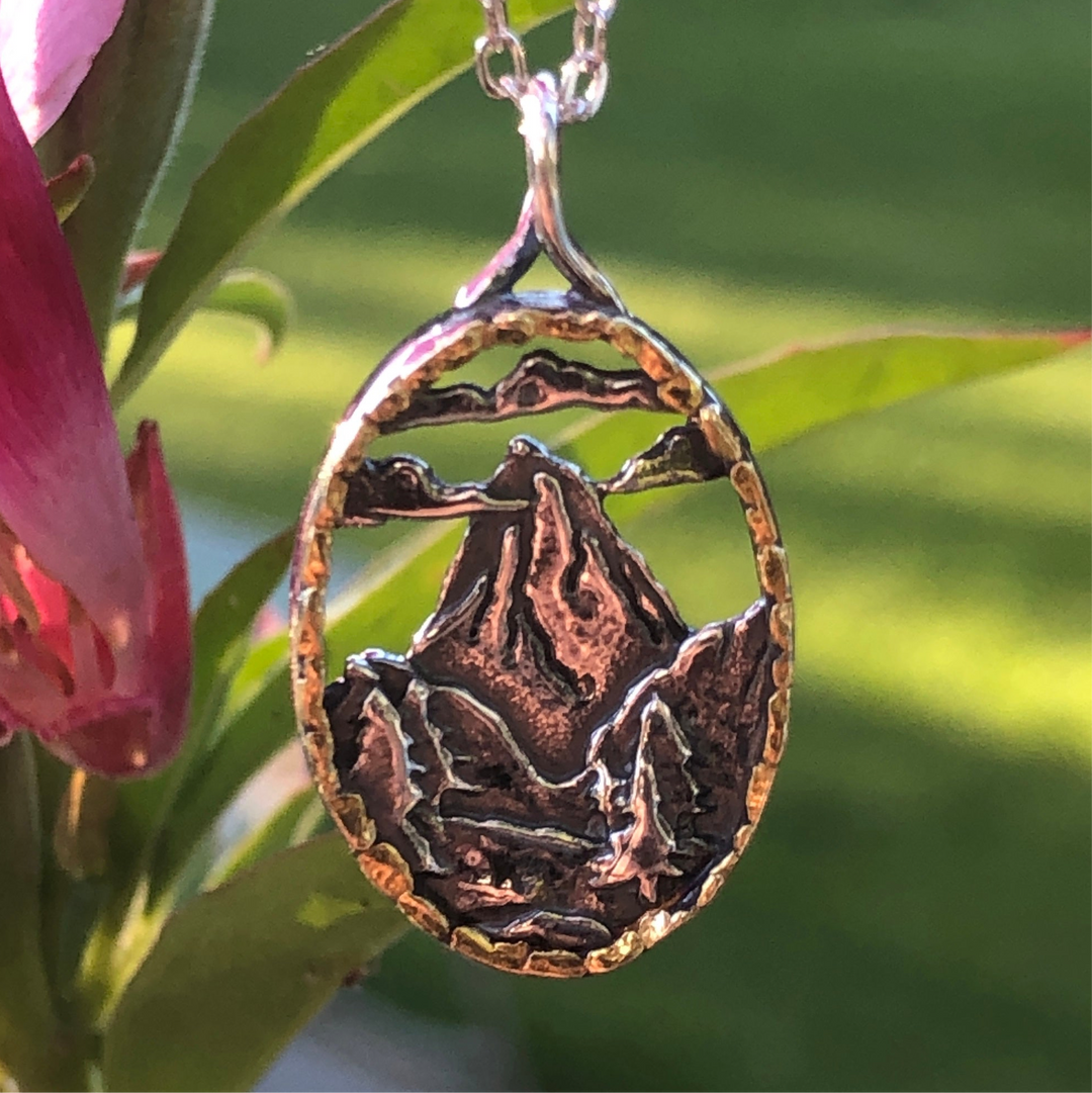 N016  Mountain Scene pendant .925 with Alaskan Gold Nuggets