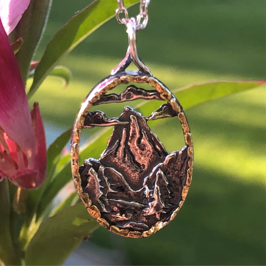N016  Mountain Scene pendant .925 with Alaskan Gold Nuggets
