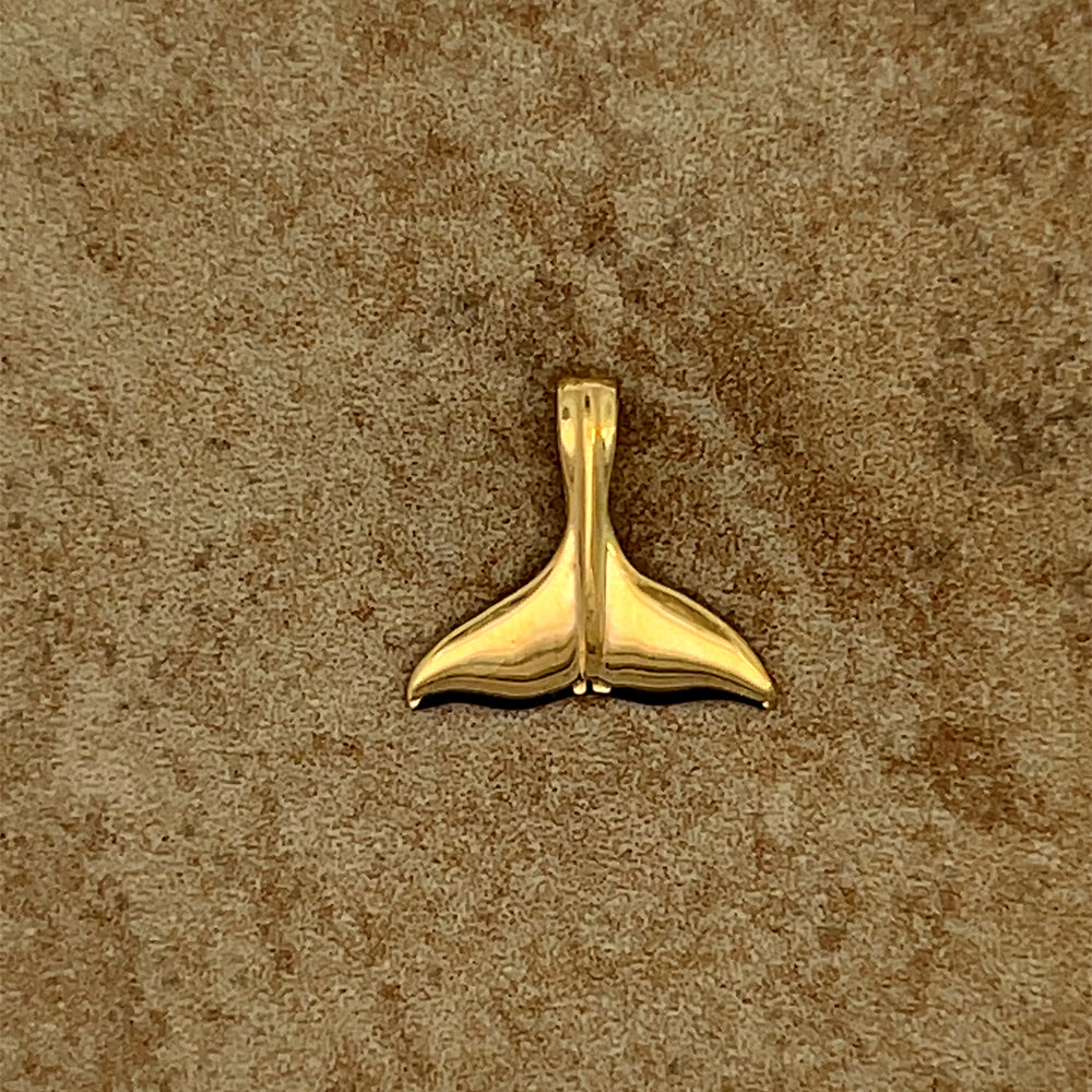 N362  Whale Tail Small 14kt Necklace
