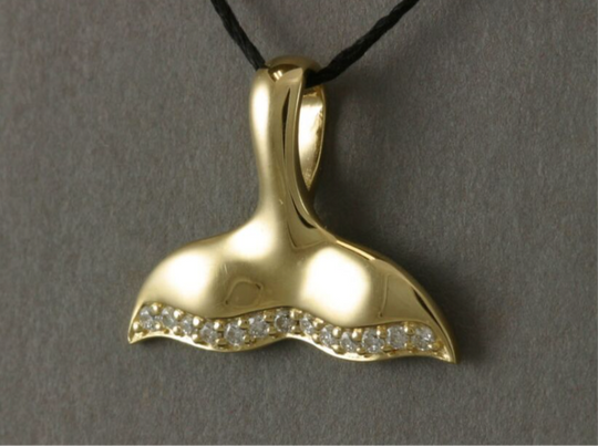 N901D  Pendant Whale Tail 14kty & Diamond