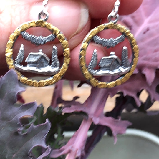 EW126  Silver Cabin and Aurora with Nuggets Earwires