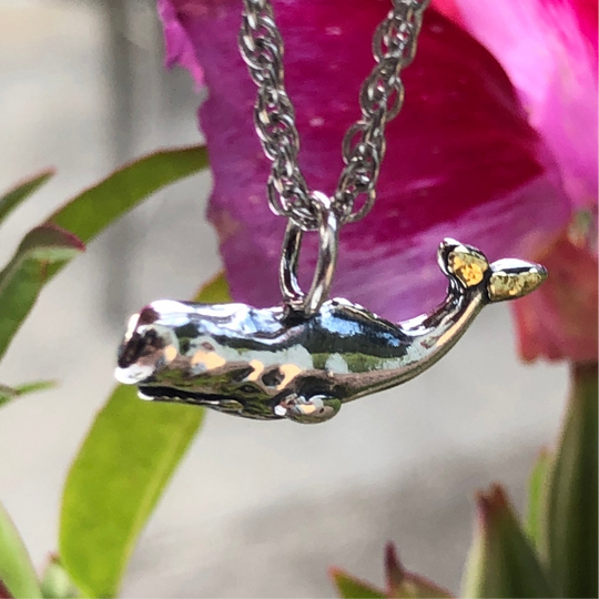 N060  Whale pendant .925 with Alaskan Gold Nuggets