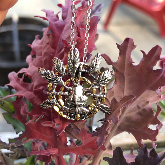 N040  Native Grizzly Mask pendant .925 with Alaskan Gold Nuggets