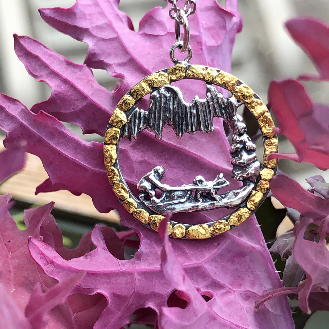 N140  Large Silver Aurora Dog Team Musher Pendant Circled with Gold Nuggets