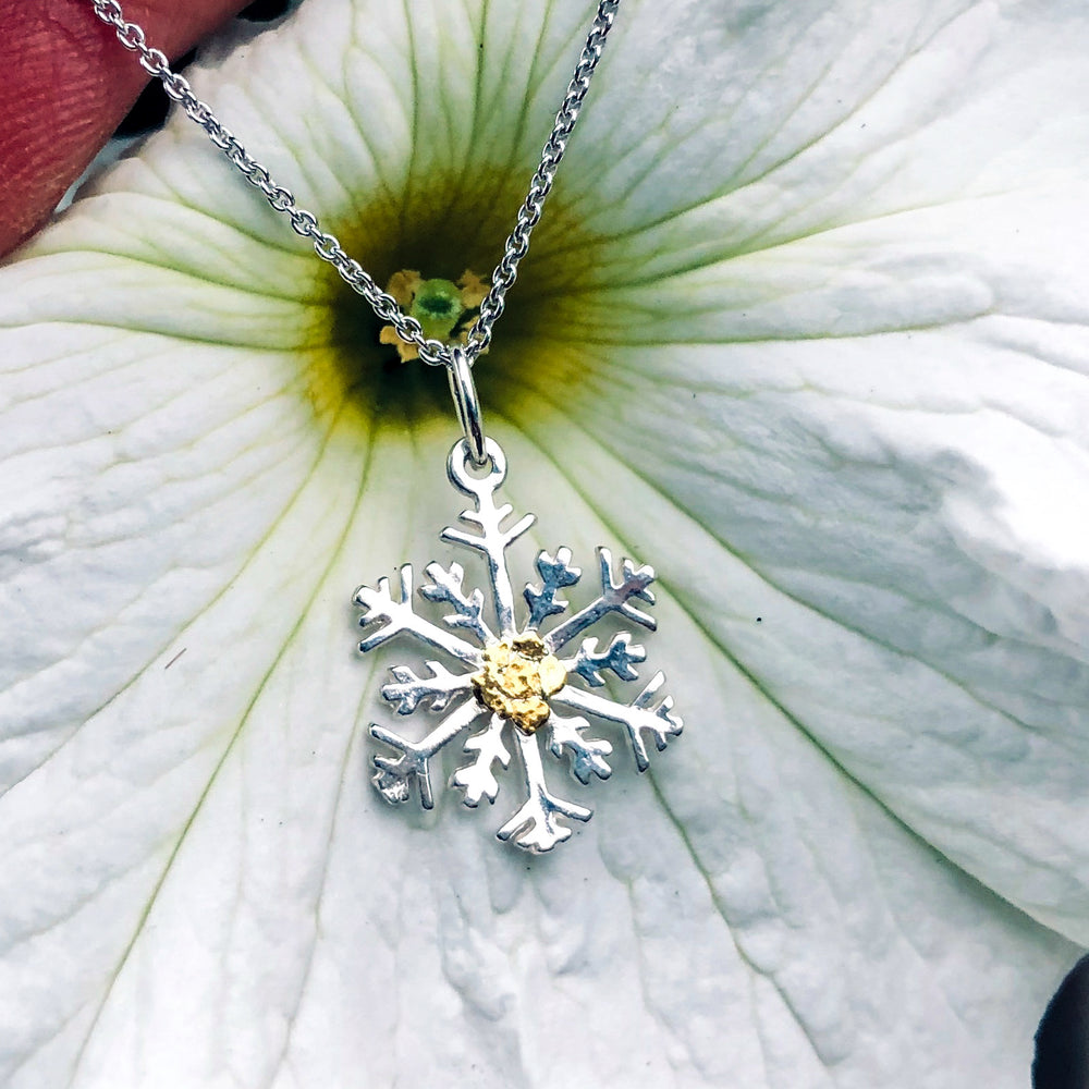N111  Snowflake Medium Necklace .925 with Alaskan Gold Nuggets