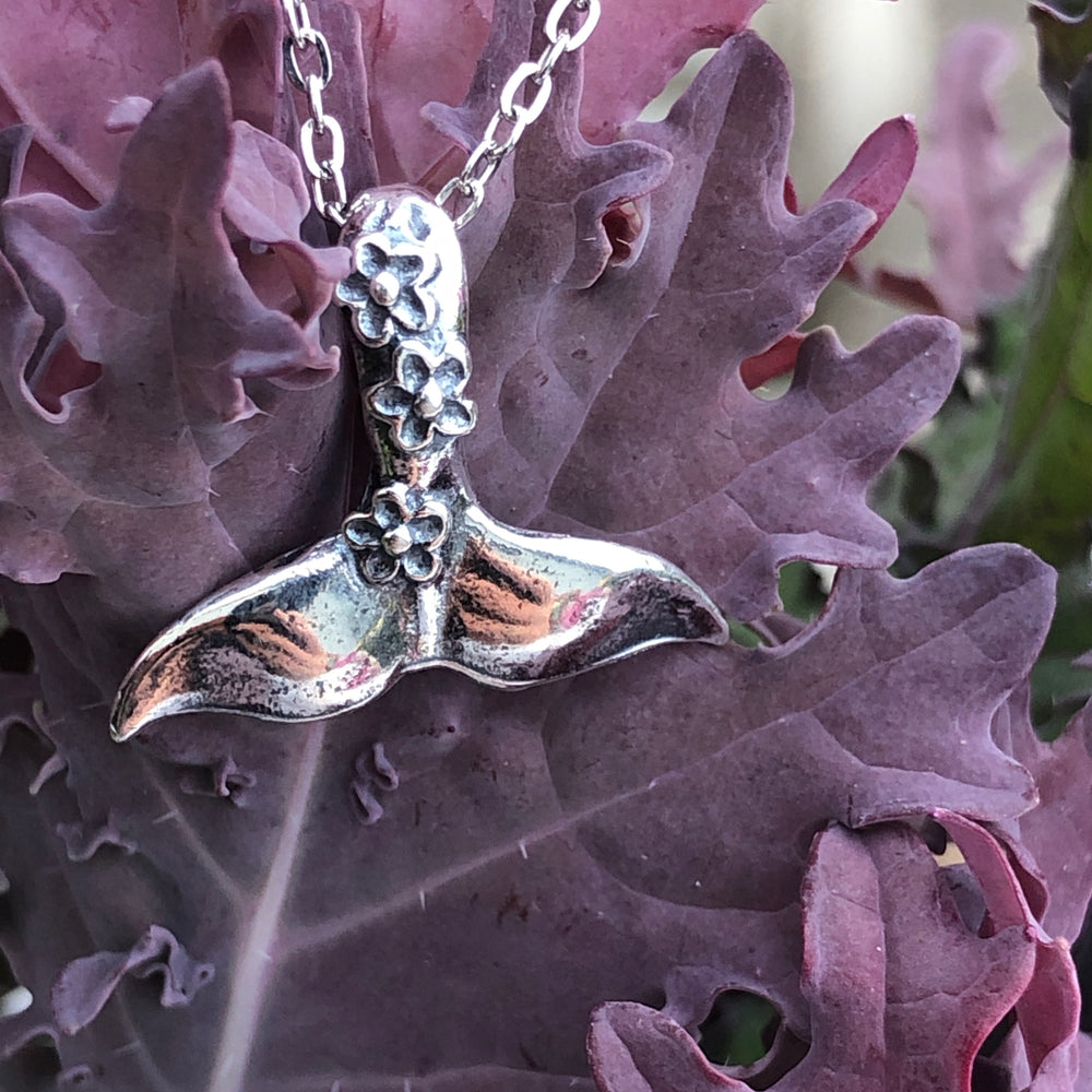 N160  Whale Tail Flower Silver