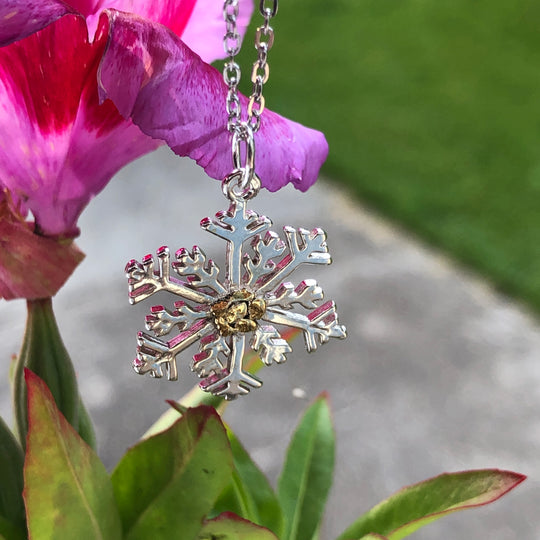 N115  Snowflake Large Necklace .925 with Alaskan Gold Nuggets