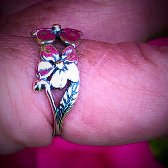 R02909  Three Flower Ring