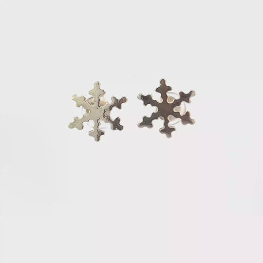 EP004S Snowflake Med Plain Earrings Post .925