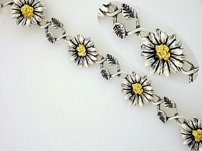 BR045  Daisy Bracelet with Nuggets