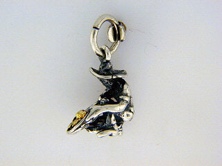 C029  Panner Small Charm with Nuggets