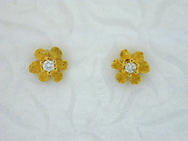 EP271  14kt Flower with Medium Earring Posts with Diamonds
