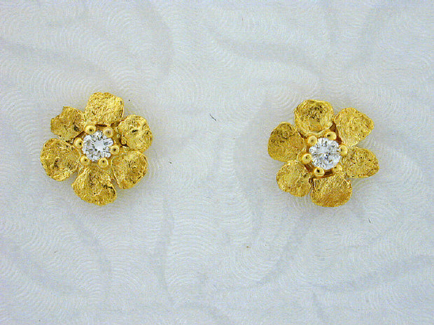 EP273  14kt Flower with Large Earring Posts with Diamonds
