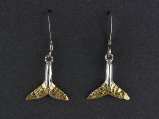 EW043All     Silver Whale Tail with Tail of Nuggets