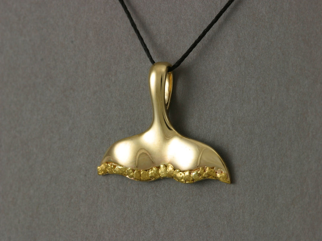 N900N  Pendant Whale Tail 14kty & Nuggets