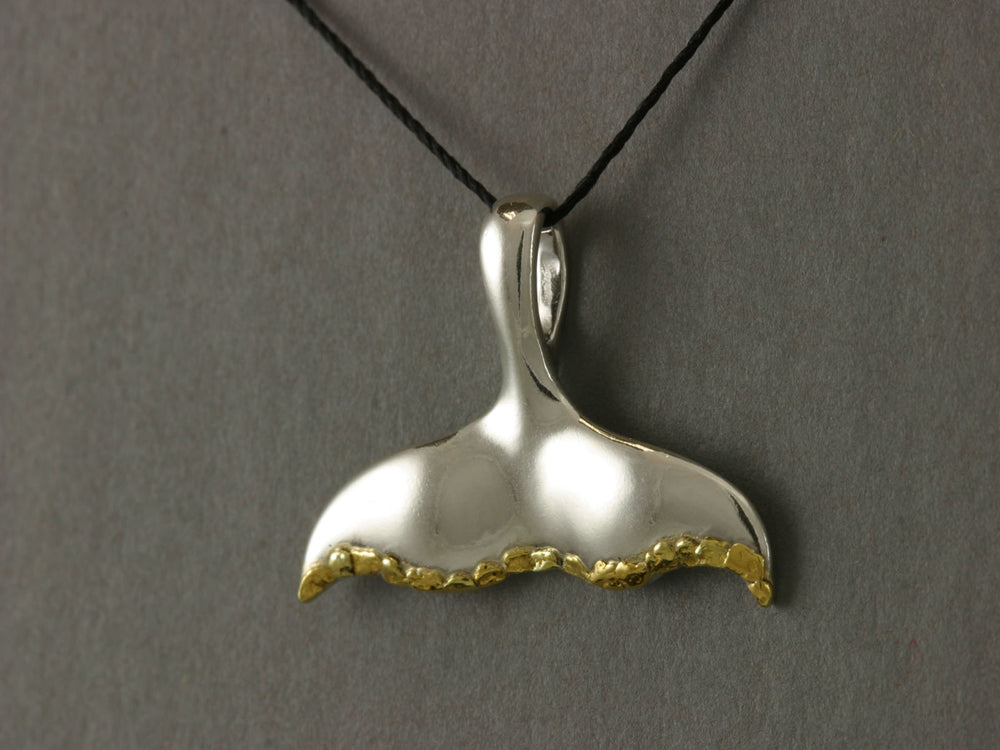 N900SN  Pendant Whale Tail .925 with Alaskan Gold Nuggets