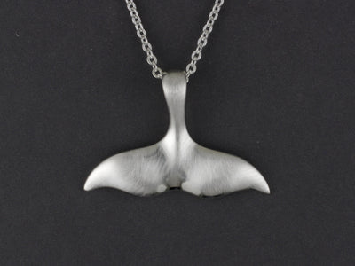 N900S  Silver Whale Tail Pendant (no Gold Nuggets)