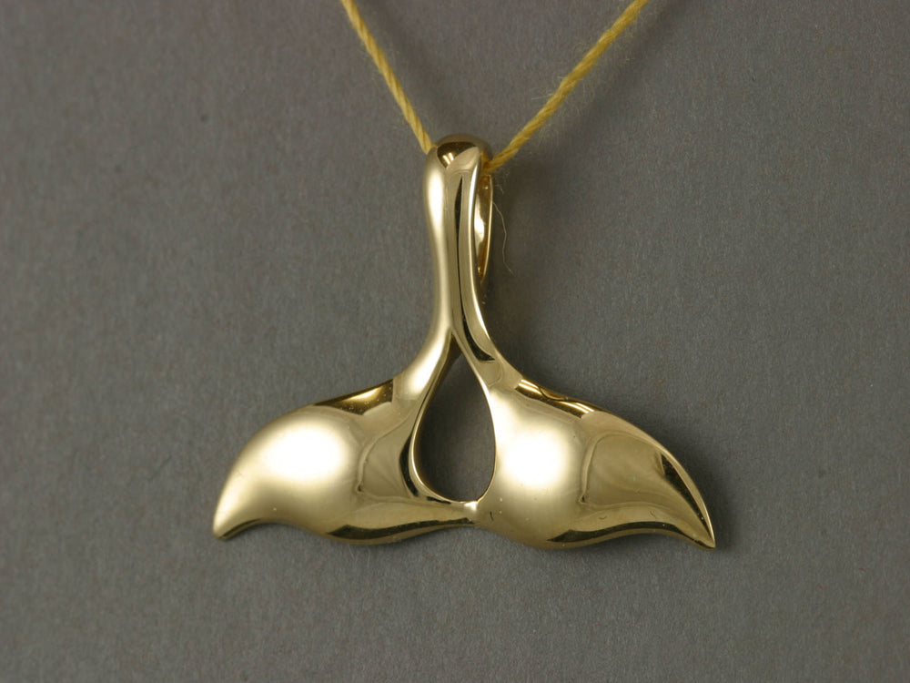 N904  Pendant Whale Tail 14kty