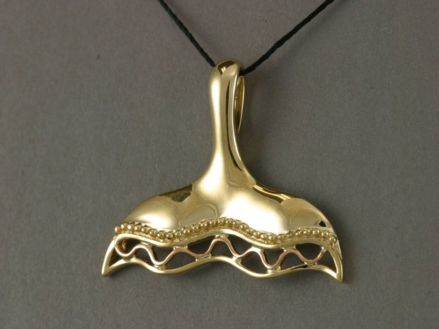 N906  Pendant Whale Tail 14kty