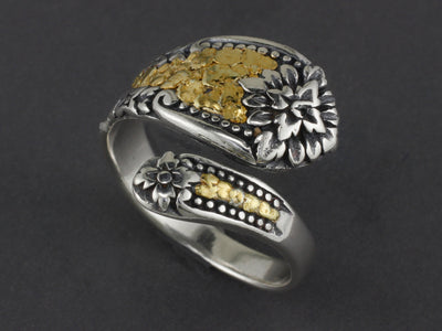 R02939   Adjustable Silver Spoon Flower Ring with Nuggets