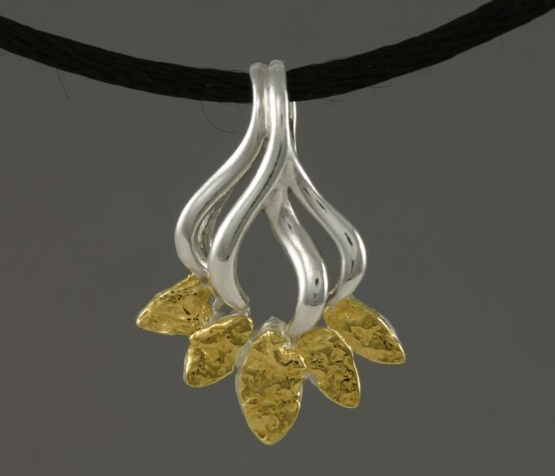 N410S  14kt Nuggets Diamond Pendant