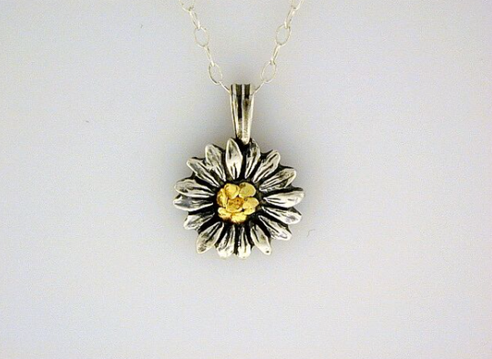 N098  Daisy Necklace .925 with Alaskan Gold Nuggets