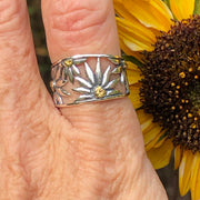 R02778  Large Daisy Silver Ring